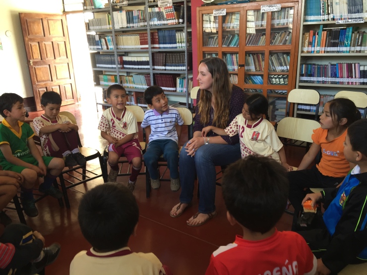 Peace Corps volunteer library reading club Primaria Peru Cajamarca
